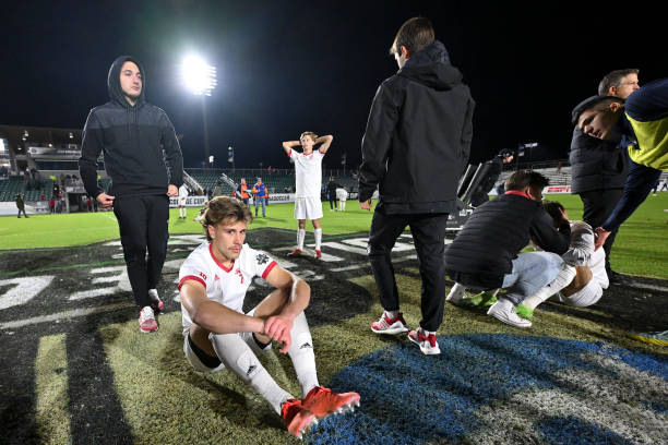 9支球队的 9支球队的