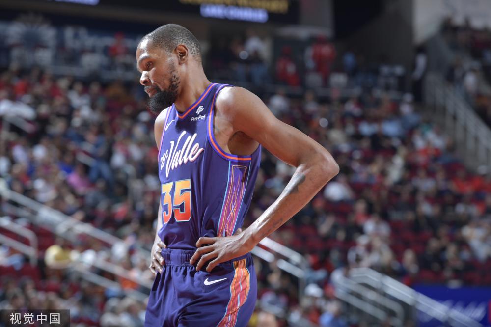 现出的紧张 现出的紧张